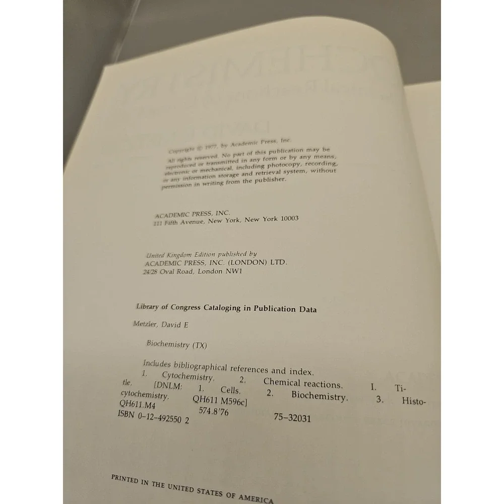 Biochemistry : The Chemical‎ Reactions of Living Cells Hardcover